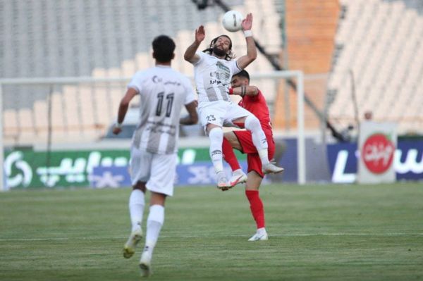  تراکتور طلسم 2484 روزه را می‌ شکند