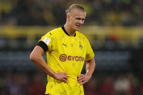 خواستههای عجیب وکیل هالند دستمزد 50 میلیونی و کمیسیون 40 میلیونی