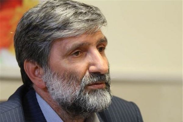 ششگلانی قرار است هیئت فوتبال و اداره کل ورزش و جوانان استان هم به تراکتور کمک کنند فعلا باید تمرکزمان روی بازی با النصر باشد