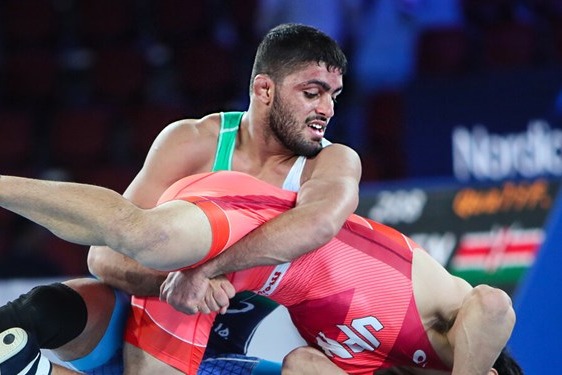 مسابقات جهانی کشتی آزاد بازگشت الهی به جدول بازندهها تلاش برای برنز