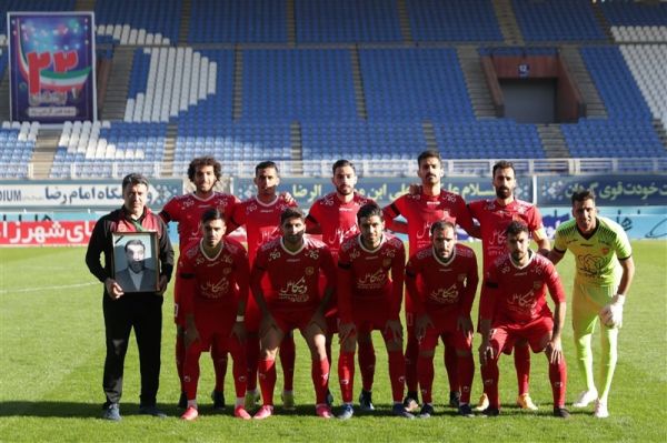  معمایی  دبیر هیئت فوتبال مشهد یک روستا را مدیریت کند بعد درباره شهر خودرو صحبت کند  میز و یخچال باشگاه را به زور پس گرفتیم