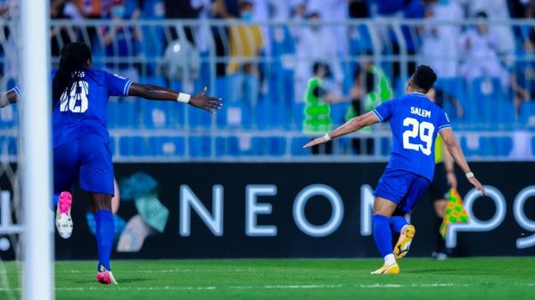  ضربه دو بازیکن الهلال به پرسپولیس و استقلال  عکس