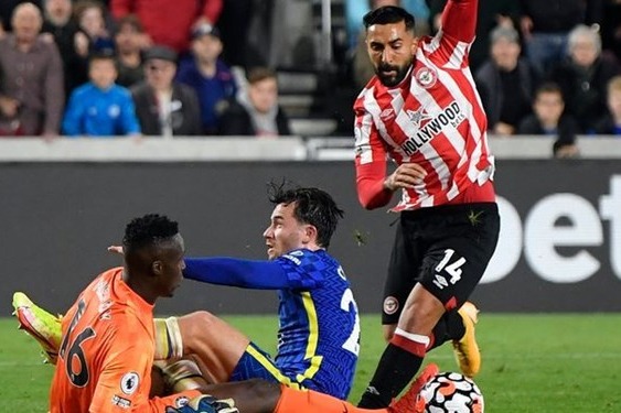 بررسی عملکرد ملیپوش ایران مقابل چلسی تک به تکی که قدوس از دست داد عکس