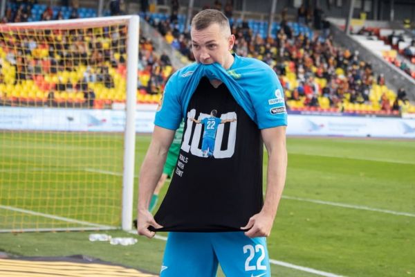 همتیمی سردار به رکورد 100 گل برای زنیت رسید