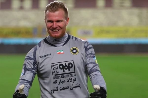 احضار دروازهبان سپاهان به کمیته اخلاق