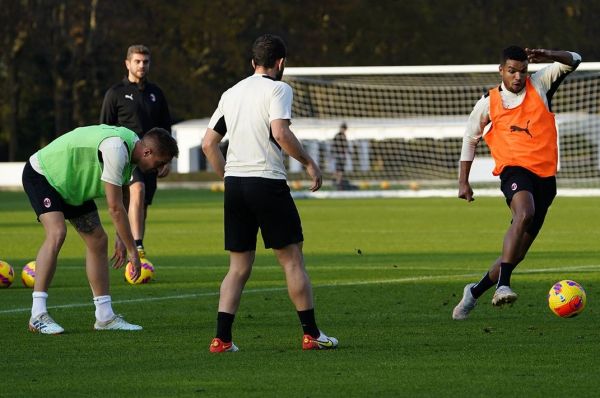 امید پیولی به بازگشت 3 مصدوم در مصاف با ویولا بحران در خط دفاعی بنفشها