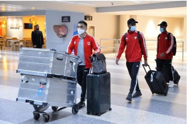 این هم چمدانهای غولآسای امارات در لبنان عکس