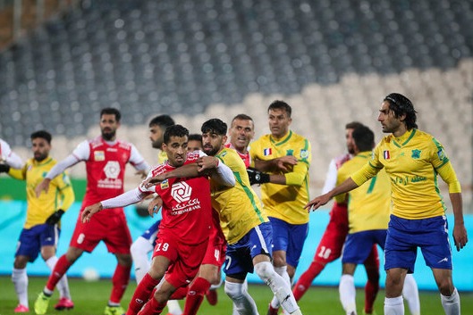  ترکیب پرسپولیس در مصاف با صنعت نفت آبادان مشخص شد  توپ پر یحیی در روز بازگشت هواداران