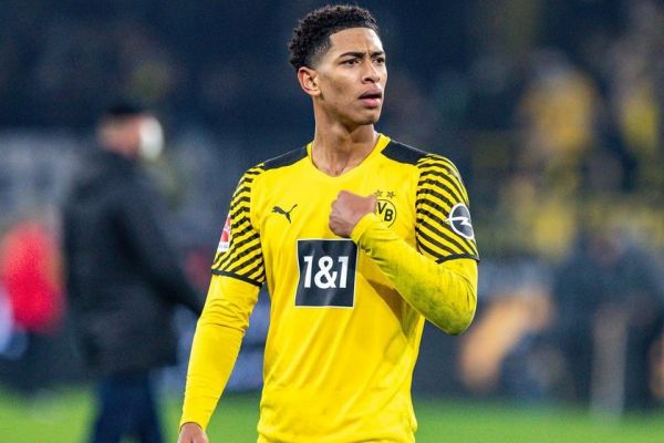 واکنش تند ستاره زنبورها به نحوه قضاوت داور بازی دورتموند با بایرنمونیخ