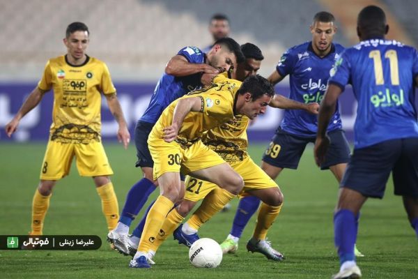  کارشناسی داوری استقلال و سپاهان