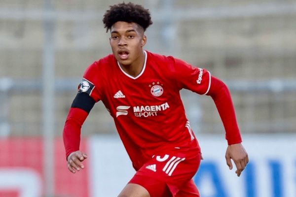  باواریایی‌ها به دنبال بازگرداندن مدافع آمریکایی سابق خود به مونیخ