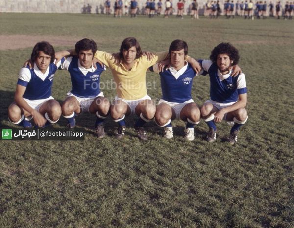  نوستالژى فوتبالى  از راست  مسعود مژدهی، نصرالله عبداللهی، ناصرحجازی، علیرضاحاج قاسم و جواد الله وردی در تمرینات تاج در ورزشگاه دیهیم در سال ۵۱