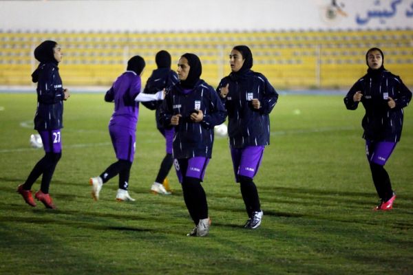  نخستین تمرین تیم ملی فوتبال بانوان در کیش برگزار شد