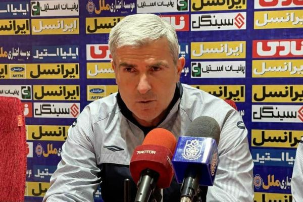  سولدو  زمین ورزشگاه حافظیه، کار را برای تراکتور و فجر سپاسی سخت می‌کند