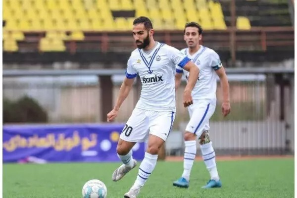  ۳ تیم در حال فاصله گرفتن در صدر  ملوان و شکست ناپذیری در لیگ یک