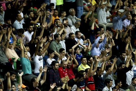  پایان دوری ۲ ساله تماشاگران از والیبال