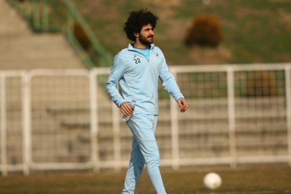 پیشنهاد یک تیم صنعتی به هافبک استقلال مجیدی با جدایی این بازیکن موافقت میکند