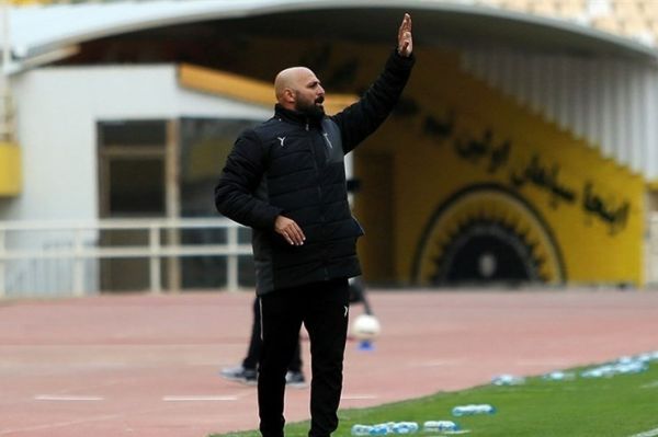 عبداللهی هواداران نفت مسجدسلیمان حق دارند ناراحت باشند اما نباید بازیکنان را تنبیه و تهدید کنند هم مقصر هستیم؛ هم نیستیم