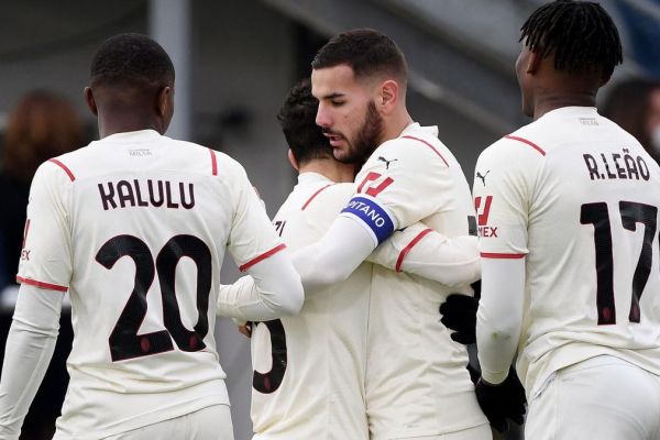 بازوبند کاپیتانی برای تئو خوشیمن است روسونری هر چه محدودتر، با ثباتتر