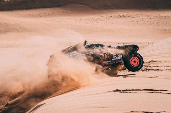رالی داکار پایان مرحله هشتم با برتری آئودی