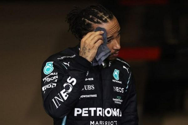 نامعلوم بودن ادامه دوران حرفهای همیلتون