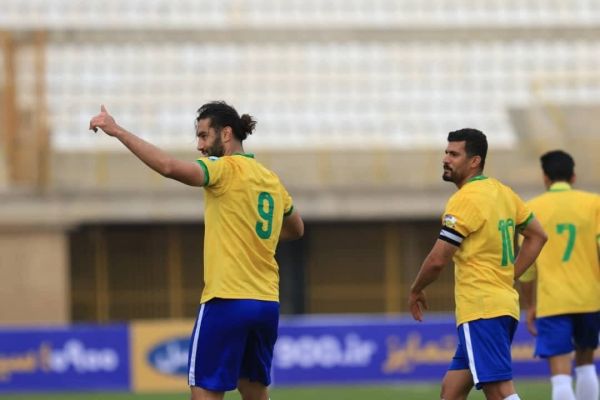 بزرگ درست نیست درباره پرسپولیس حرف بزنم