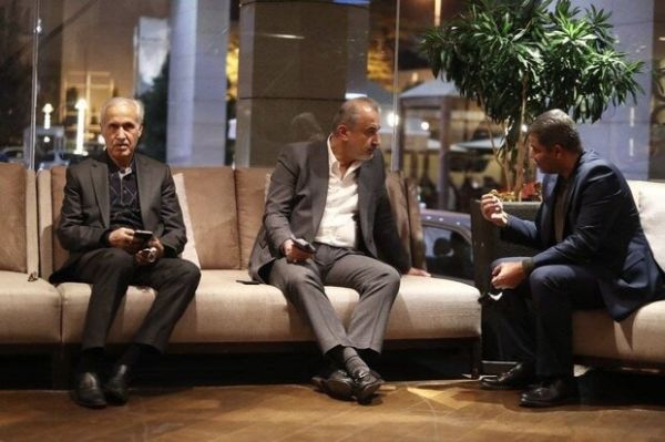  درویش در جریان جزئیات رختکن سرخ؛ دیدار محرمانه مهم سرمربی و مدیرعامل پرسپولیس برگزار شد