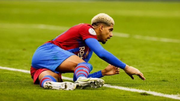  لو رفتن حقوق مدافع ناراضی بارسلونا  کم‌ترین حد ممکن