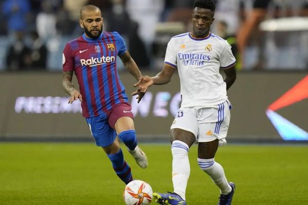 آیا خود دنی آلوز مایل به عقد قرارداد با بازیکن 38 ساله خواهد بود