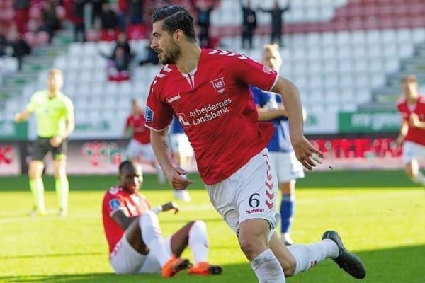 استراماچونی قرضی عزت اللهی را خرید عکس