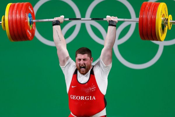 تالاخادزه از وزنه زدن خسته شدهام اما به خاطر هواداران دوست دارم به کار خود ادامه دهم