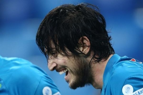  رینات  آزمون زمان مناسبی را برای تغییر لیگ انتخاب کرد