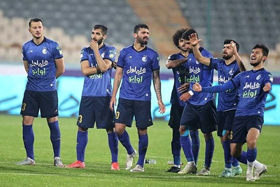 ادامه سردرگمی استقلالیها برای بازی با هوادار تست کرونای شاگردان مجیدی همچنان مثبت است