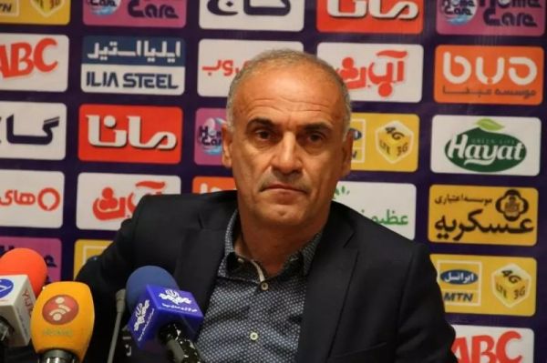 بختیاریزاده پرسپولیس مقابل فولاد فقط زیر توپ میزد دست نکونام خالی است