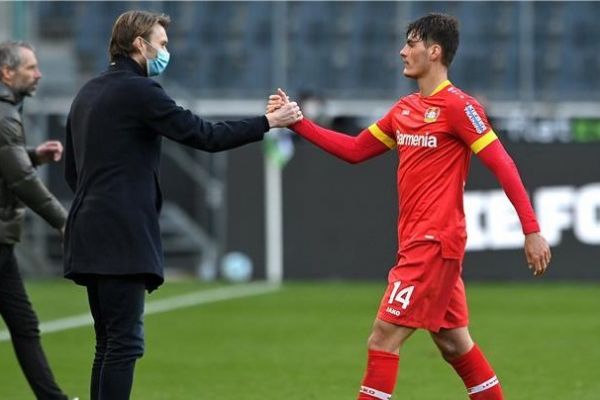  مهاجم چک‌تبار جانشین هالند می‌شود   مدیر لورکوزن  فکرش را هم نمی‌کند