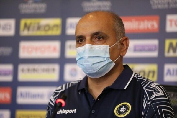 توتونی سپاهان موقعیت میسازد ولی از آن استفاده نمیکند