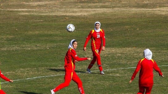 پخش زنده فوتبال بانوان ایران - چینتایپه از رادیو