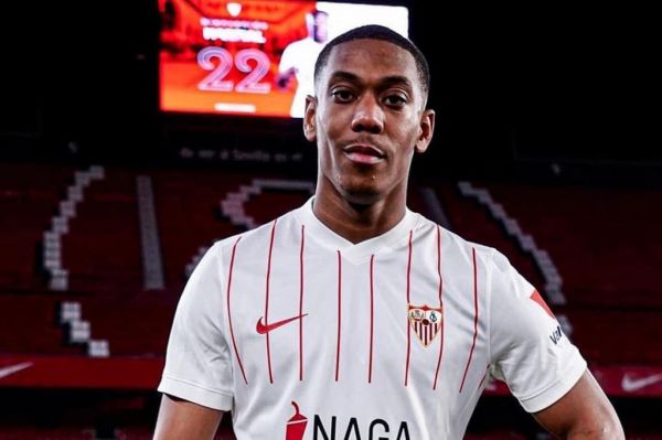  عکس؛ مراسم معارفه مهاجم منچستریونایتد در تیم لالیگایی