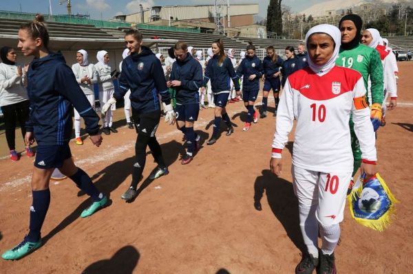 کاپیتان سابق تیم ملی فوتبال زنان بپذیریم که زورمان به برخی تیمها نمی رسد