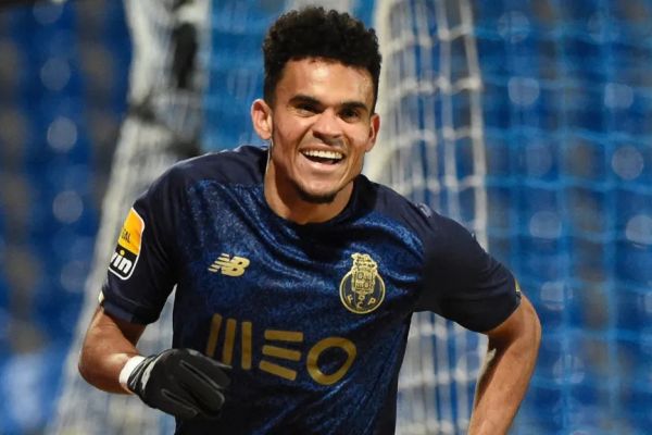  هم تیمی طارمی با 38 میلیون پوند در یک قدمی لیورپول