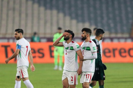 اشتباه صالح حردانی و تکرار ورود به زمین تعجب طارمی از حرکت قلیزاده