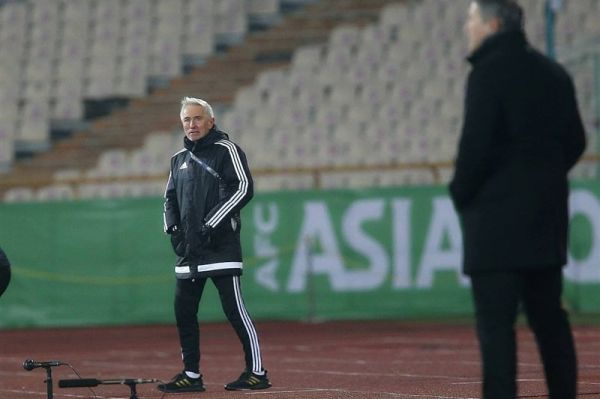  فن‌مارویک  از نتیجه بازی و عملکرد بازیکنانم ناامید شدم  شانس صعودمان کمتر شد