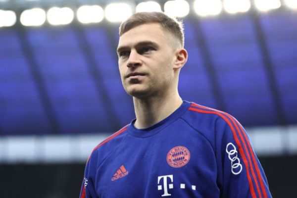  وزیر بهداشت آلمان شخصاً به بازیکن بایرن مونیخ واکسن می‌زند