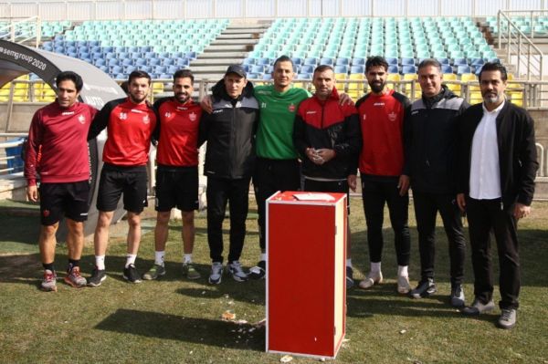  گزارش تمرین پرسپولیس  اولین تمرین دروازه‌بان جدید و جشن تولد کاپیتان