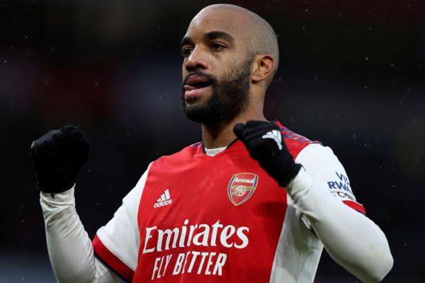  لیون فرانسه در اندیشه جذب مهاجم سابق خود از لیگ برتر انگلیس