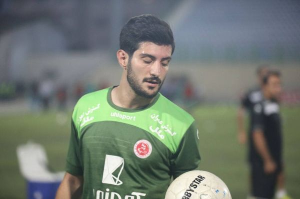 فسخ قرارداد بایرامی با مشهدیها