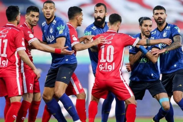  واکنش عجیب به مشکل زمین تمرین سرخابی