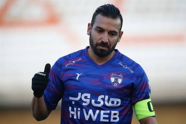 عباسیان همه کارشناسان عقیده دارند بهترین فوتبال را بازی میکنیم استقلالیها وقتکشی میکردند