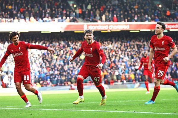 راهیابی لیورپول به دور بعد جام حذفی در روز رونمایی از لوئیز دیاز در آنفیلد