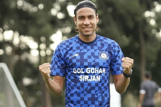 زنده روح سربازی واقعی میدان تیر هم رفتهام